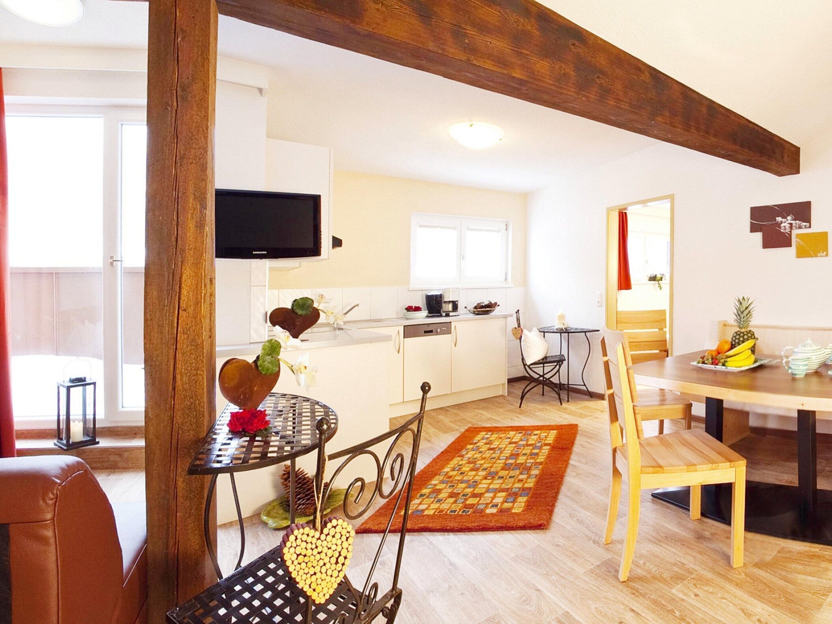Apartment | Dining
