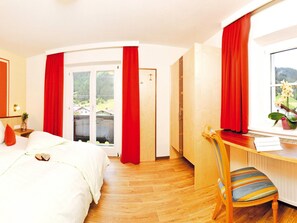 Apartment | 2 bedrooms, bed sheets - Apartment in Ischgl Overlooking the Mountains (Ischgl)