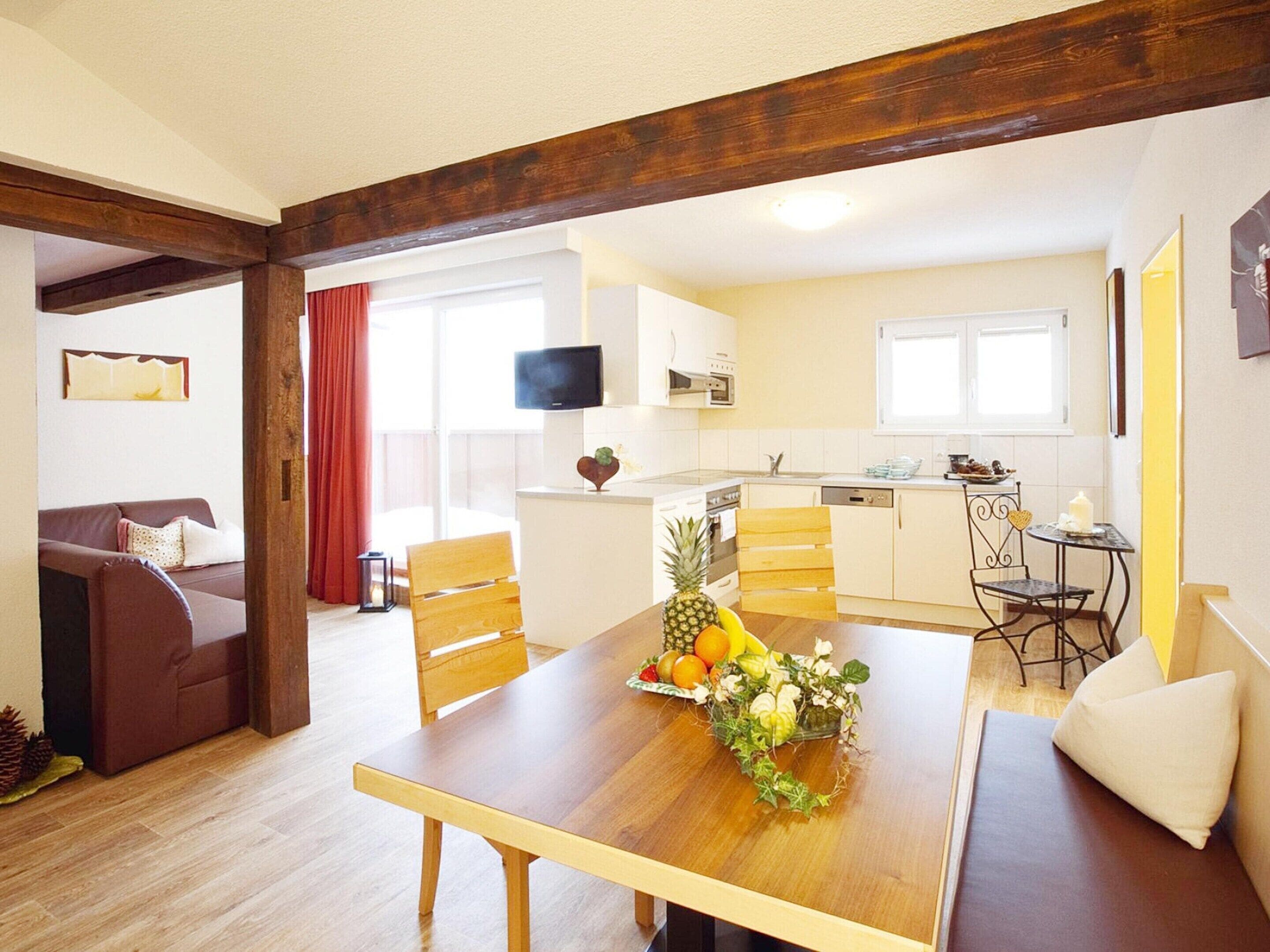 Apartment | Dining
