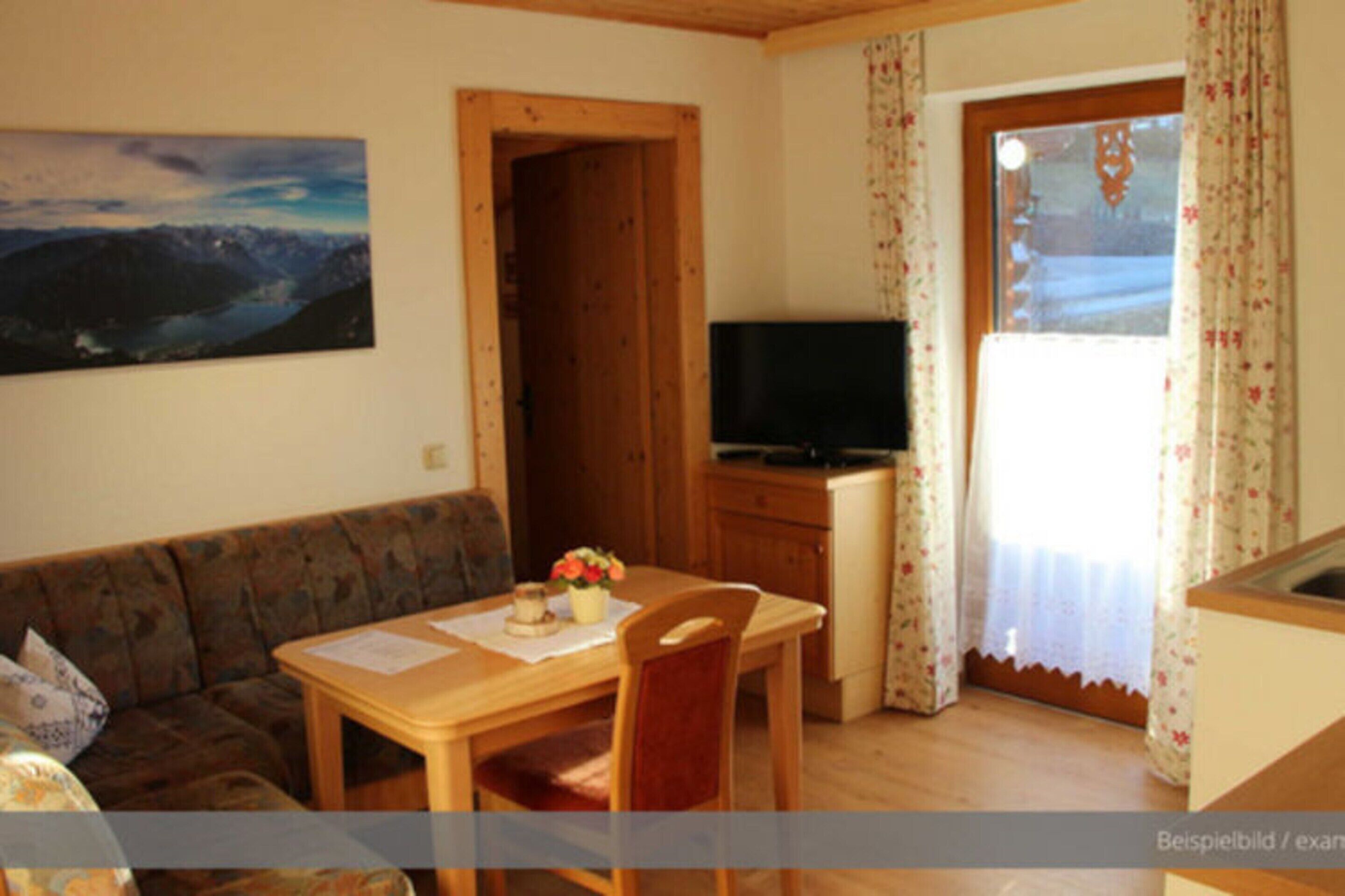 Apartment | Dining