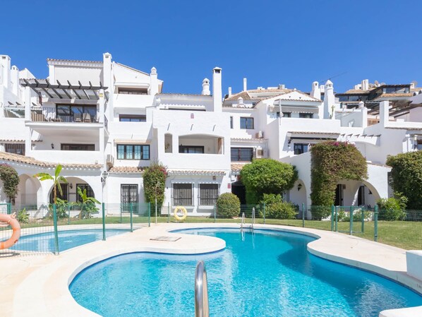 House | Pool | Outdoor pool - Villa Marina - Puerto Banus Apartment (Marbella)