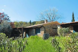 Apartment | Exterior - Family Apartment in Guardistallo With Pool (Guardistallo)