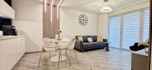 Apartment | Living room - Apartment With a Terrace in Mielno (Mielno)