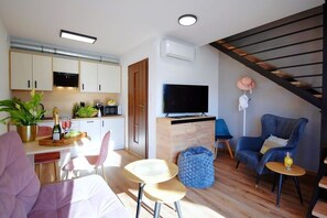 House | Dining - Holiday Home in Mielenko Near Seaside Beach (Mielno)