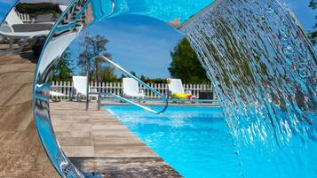 Apartment | Pool | Outdoor pool