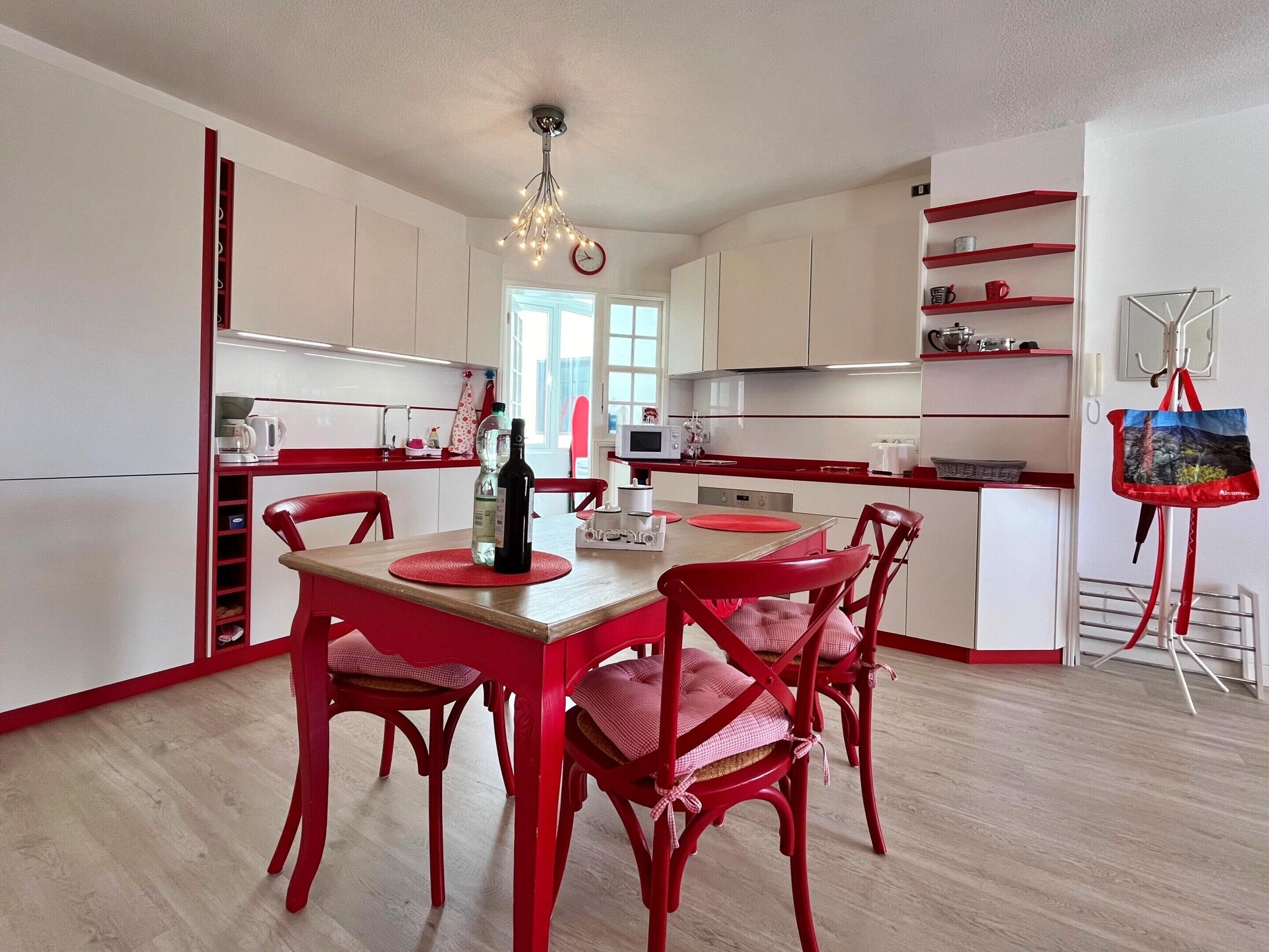 Apartment | Dining