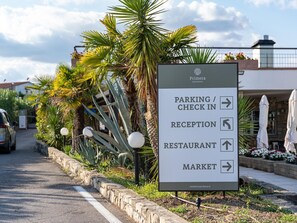 Apartment | Exterior - Residence Primera, Moniga del Garda (Moniga del Garda)