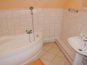 House | Bathroom