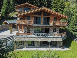 Chalet | Exterior