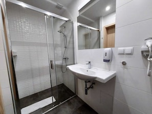 Apartment | Bathroom