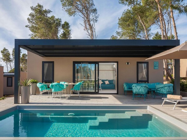 Indoor pool, outdoor pool - Mobile Homes at Aminess Avalona Resort, Island Pag (Povljana)