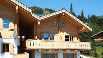 Chalet | Exterior