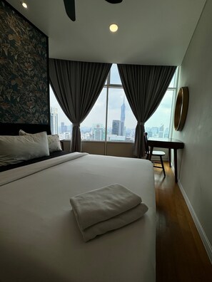 2 bedrooms, iron/ironing board, WiFi, bed sheets - Chic building with 2 bedrooms and WiFi, AC in vibrant Kuala Lumpur (Kuala Lumpur)