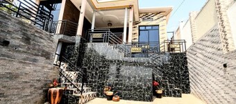 Africa Luxury Tours & Accommodation