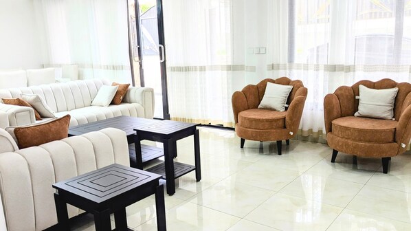 Strykejern/-brett og wi-fi (inkludert)