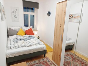 1 bedroom, WiFi, bed sheets