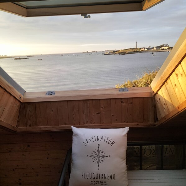 Property grounds - Familienhaus in Frankreich mit den Füßen im Wasser (Plouguerneau)