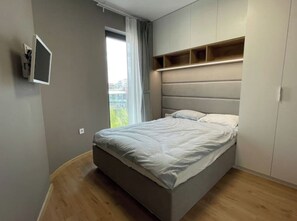 1 bedroom, WiFi, bed sheets