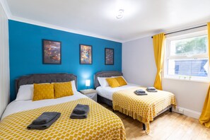 2 bedrooms, internet, bed sheets