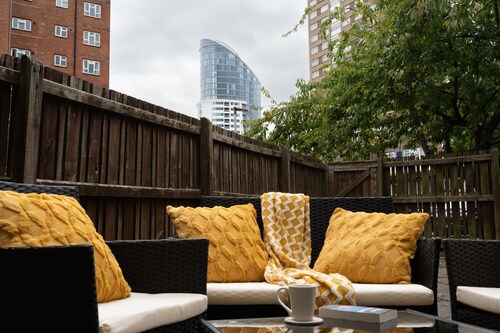 Open Mind Property - Gunwharf Quays 4 Beds Parking