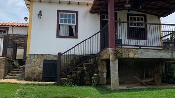 Fachada da propriedade