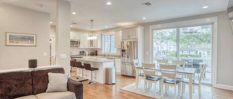 Smart TV, ping pong, books