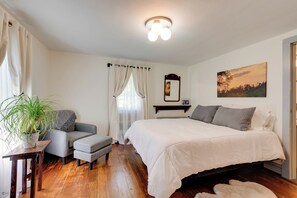 4 Schlafzimmer, Schreibtisch, WLAN, Bettwäsche