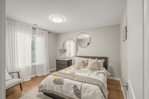 1 bedroom, desk, iron/ironing board, free WiFi