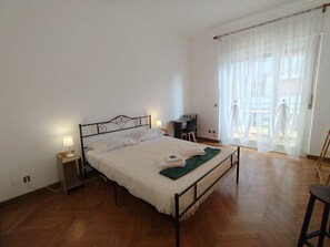 Quarto casal | 5 quartos, Wi-Fi de cortesia