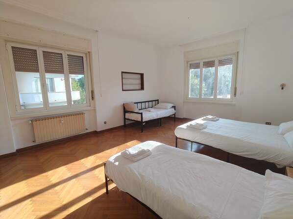 Chambre Quadruple | Wi-Fi gratuit