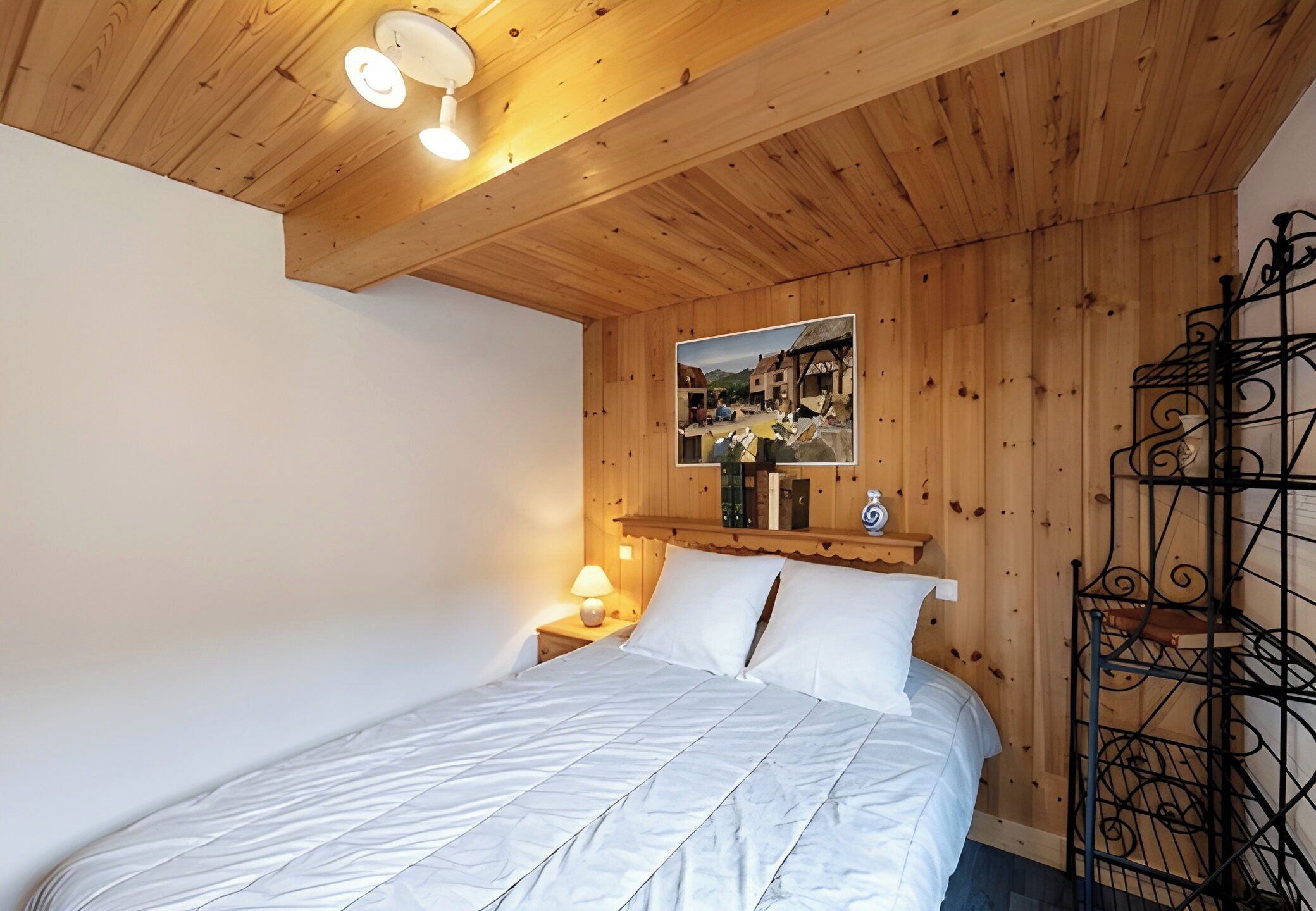7 chambres, fer et planche à repasser, Wi-Fi