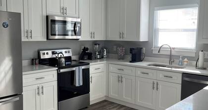 New 3-bedroom townhome near OBX beaches with a community pool . Outside lounge