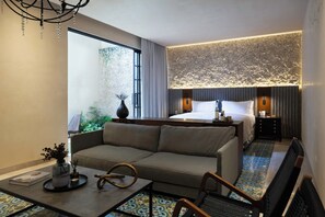 尊荣客房, 私人游泳池 | 埃及棉床单、高档床上用品、迷你吧、客房内保险箱