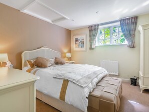 1 bedroom, free WiFi, bed sheets - 1 bedroom accommodation in Over Wallop, near Stockbridge (Over Wallop, near Stockbridge)