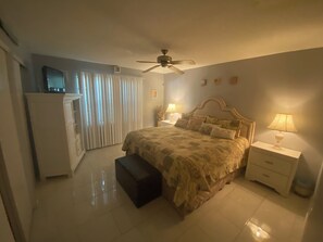 2 bedrooms, bed sheets