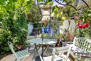 Exterior - Charming London Retreat (London)