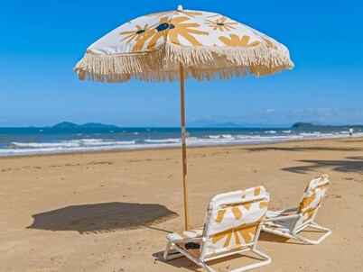 Family Shores - Beachfront Bliss