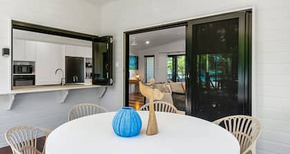Family Shores - Beachfront Bliss