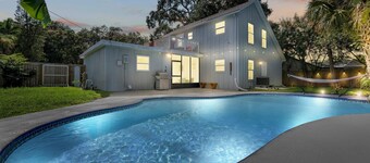 Charming 3-Bedroom Tropical Retreat with Private Salt Water Pool