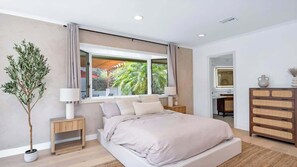 4 bedrooms, desk, iron/ironing board, free WiFi - Starview Sanctuary (Los Angeles)