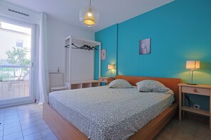 1 bedroom, iron/ironing board, bed sheets