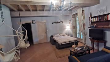2 slaapkamers, een strijkplank/strijkijzer, wifi, beddengoed