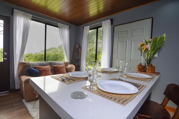 薄型テレビ、書庫