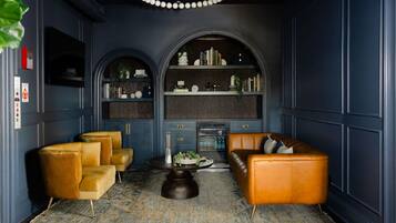 Smart TV, books, offices