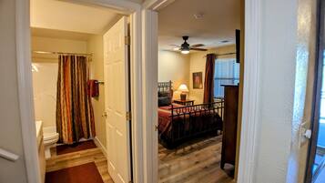 3 bedrooms, iron/ironing board, travel crib, free WiFi