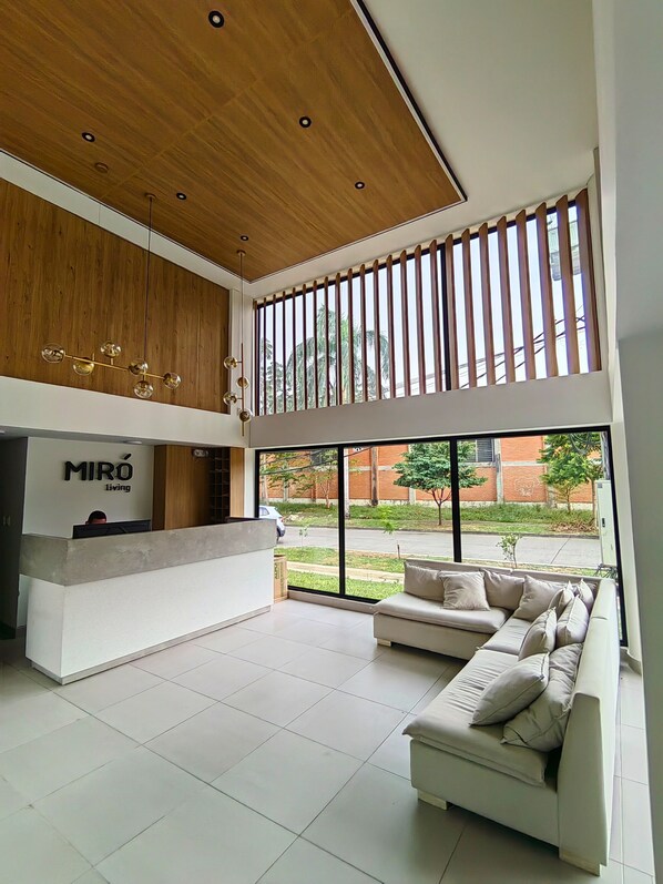 Lobby - Cali, Colombia. Loft en zona exclusiva Miro Living 809 (Cali)