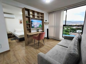 Smart TV, stereo - Cali, Colombia. Loft en zona exclusiva Miro Living 809 (Cali)