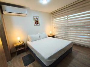 1 Schlafzimmer, Schreibtisch, Bügeleisen/Bügelbrett, kostenloses WLAN