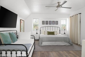 1 soverom, strykejern/-brett, wi-fi og sengetøy