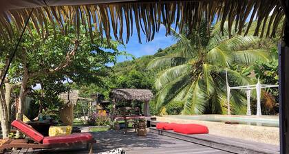Bungalow Polynesien ZEN Private Bath and Toilet AC